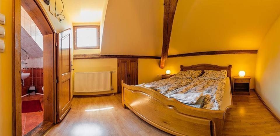 Pensiunea Zidul Cetatii Sighişoara Buitenkant foto